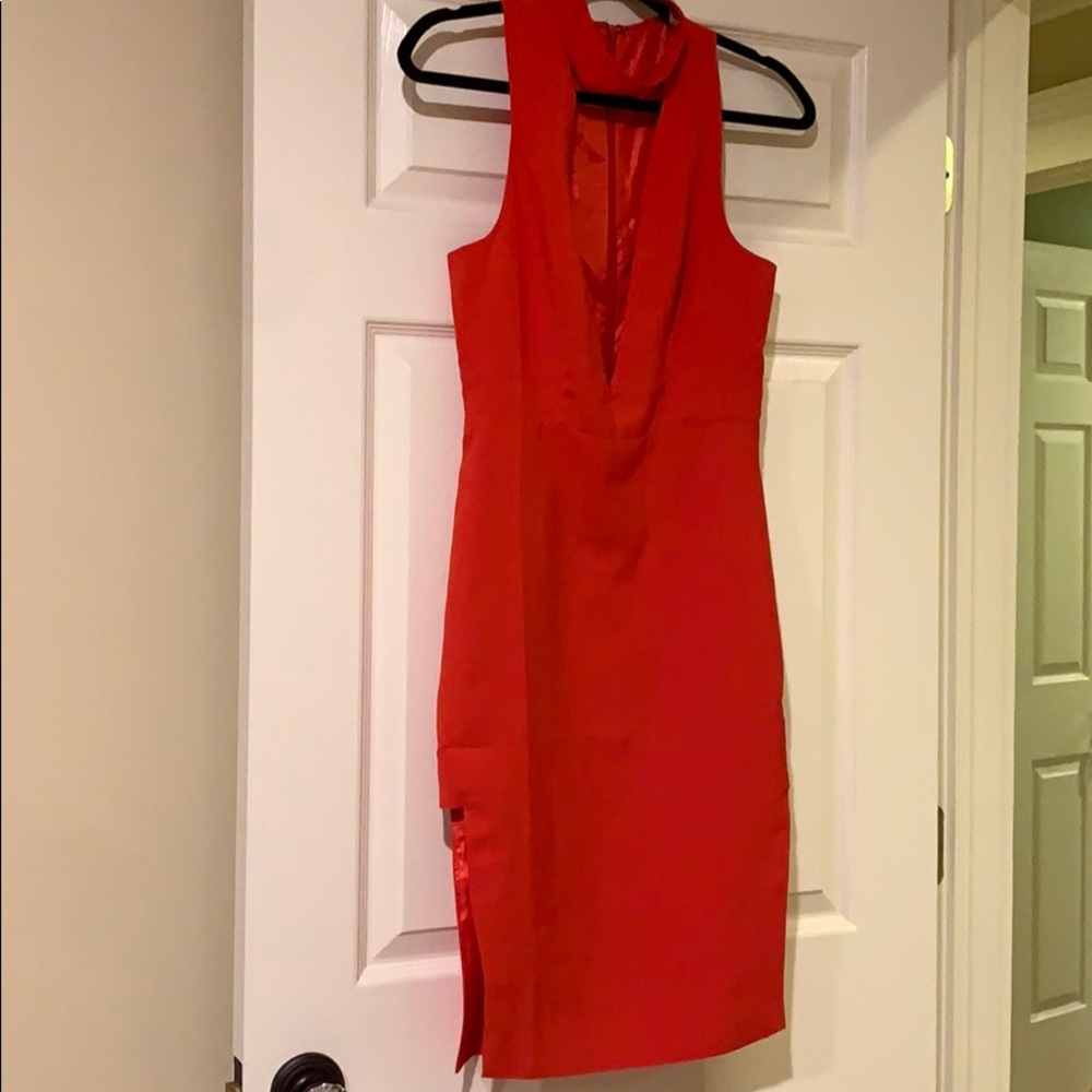 DO+BE Red Sleeveless V-Neck Sheath Dress